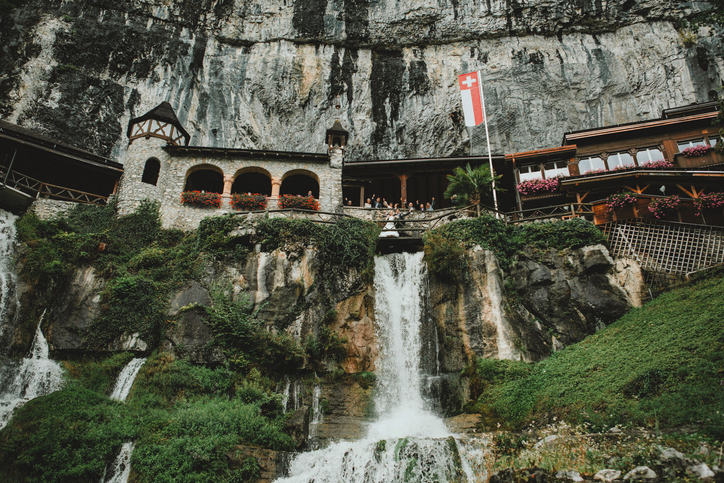 hochzeitsfotografie-schweiz_wedding-photographer-switzerland-europe_Bendik-Photography-025